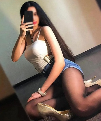 Анкета проститутки Малышка - город Уро, 23 года, №5907